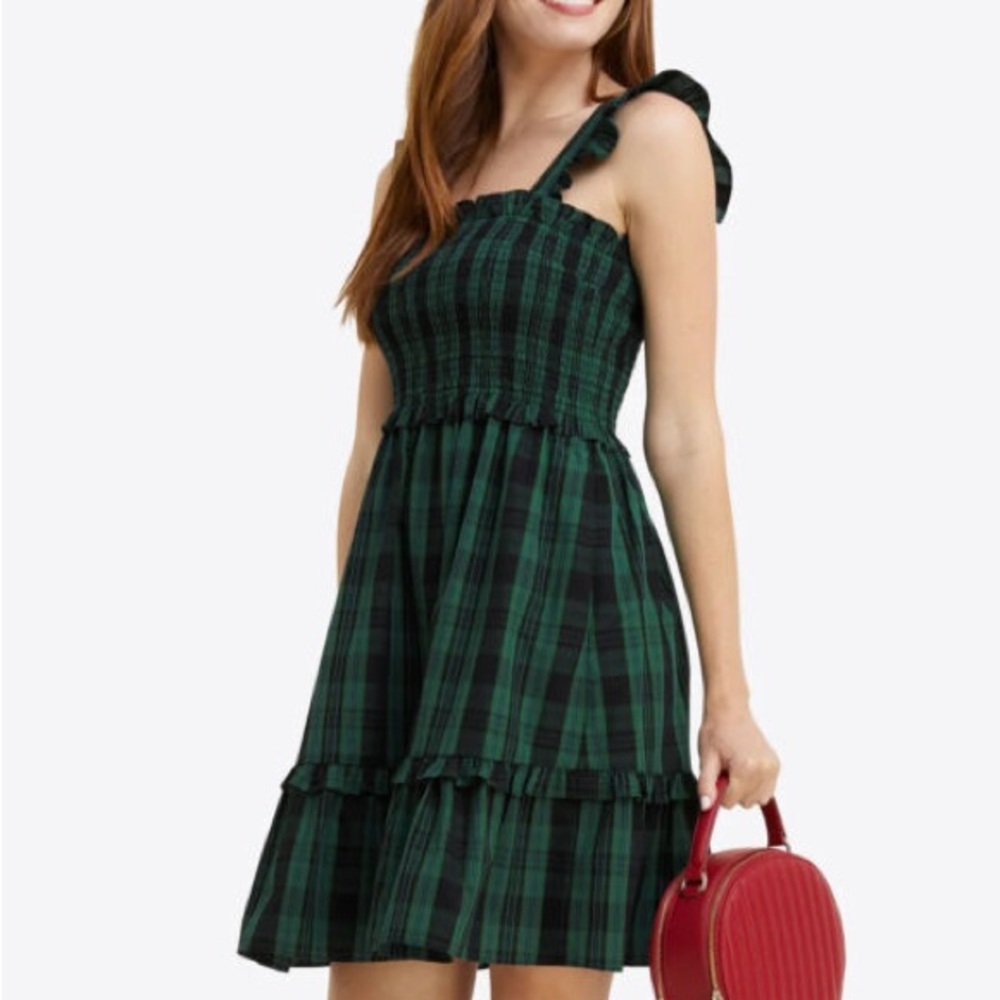 Draper James Shania Smocked Dress in Blackwatch Plaid, Size L